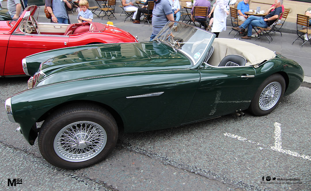 austin-healey-classic-car-1