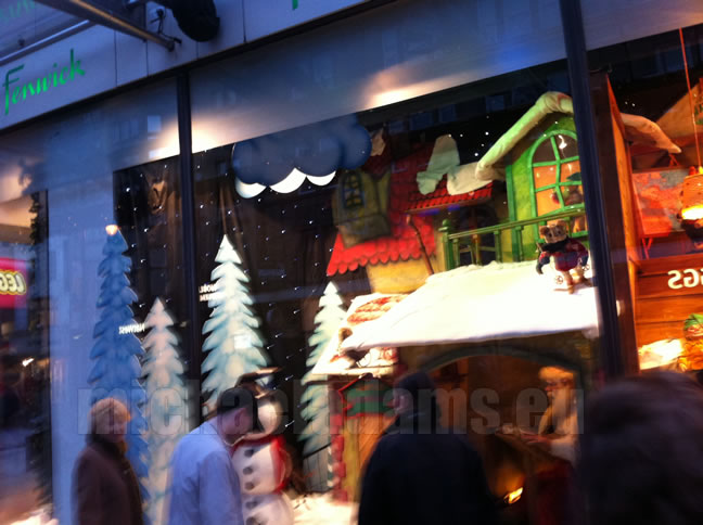 Fenwick Christmas Window 2010 - Scene 4