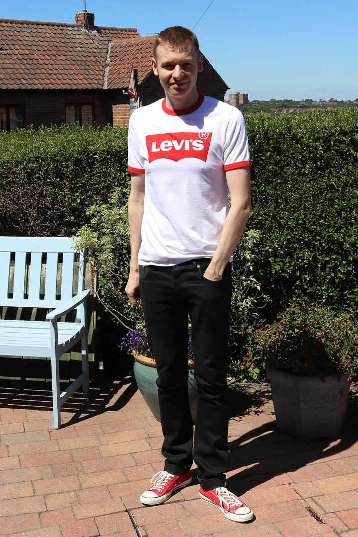 Outfit - White Levi's Ringer, Black Jeans, Red Converse