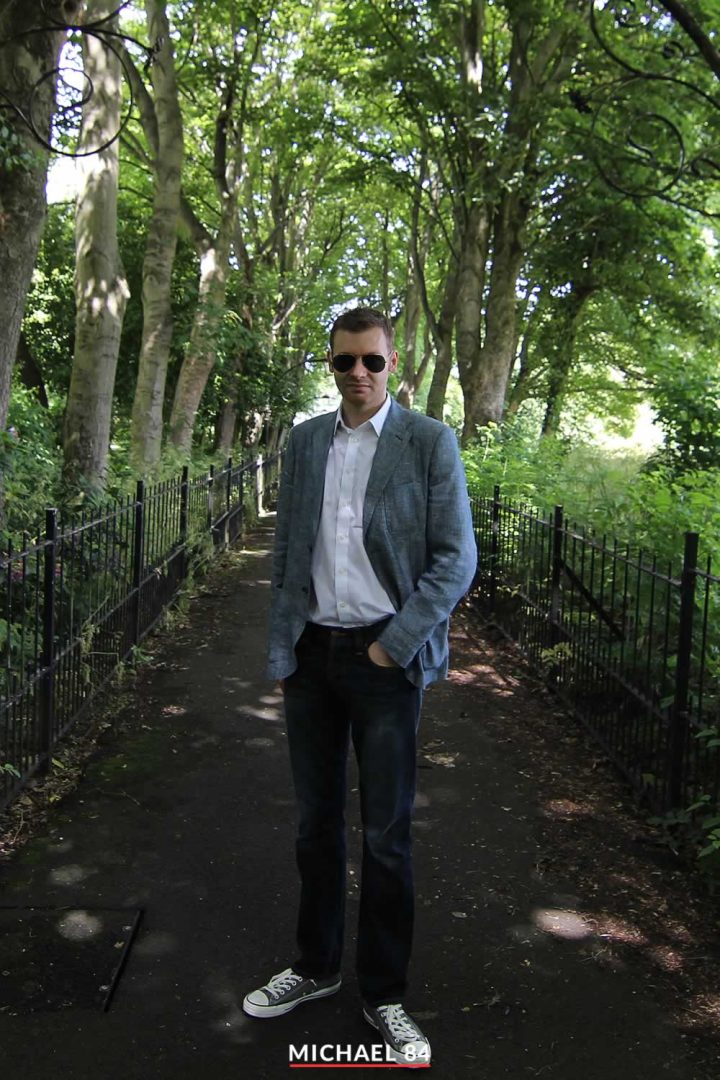 Smart Blazer, White Shirt, Jeans And Converse