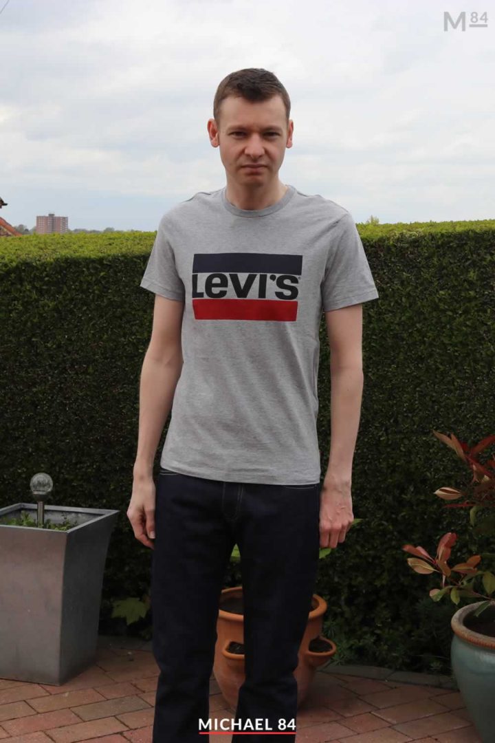 Levi's Grey T Shirt & Jeans