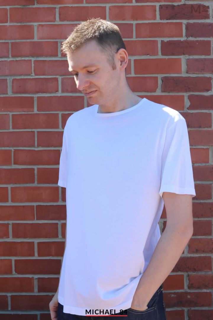 White T Shirt And Jeans Outfit