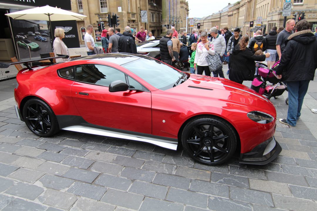 ne1-motor-show-2016-aston-martin-gt