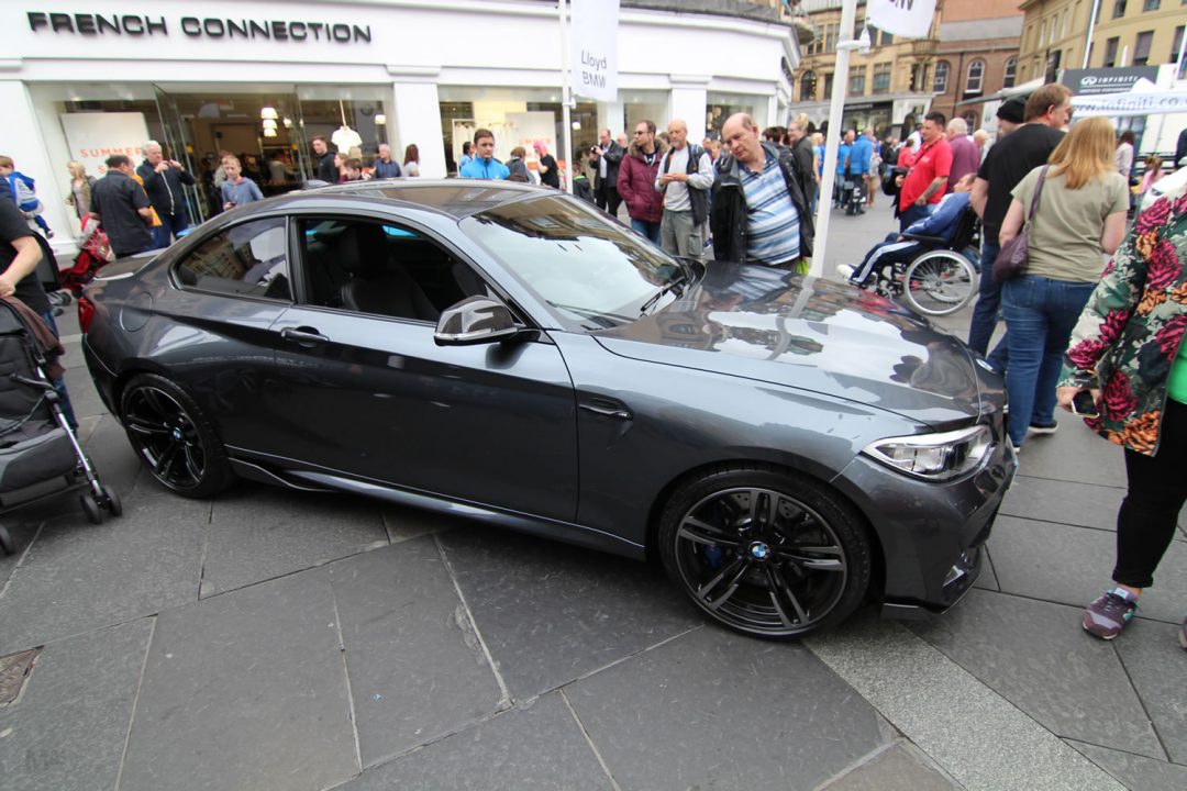 ne1-motor-show-2016-bmw-m2