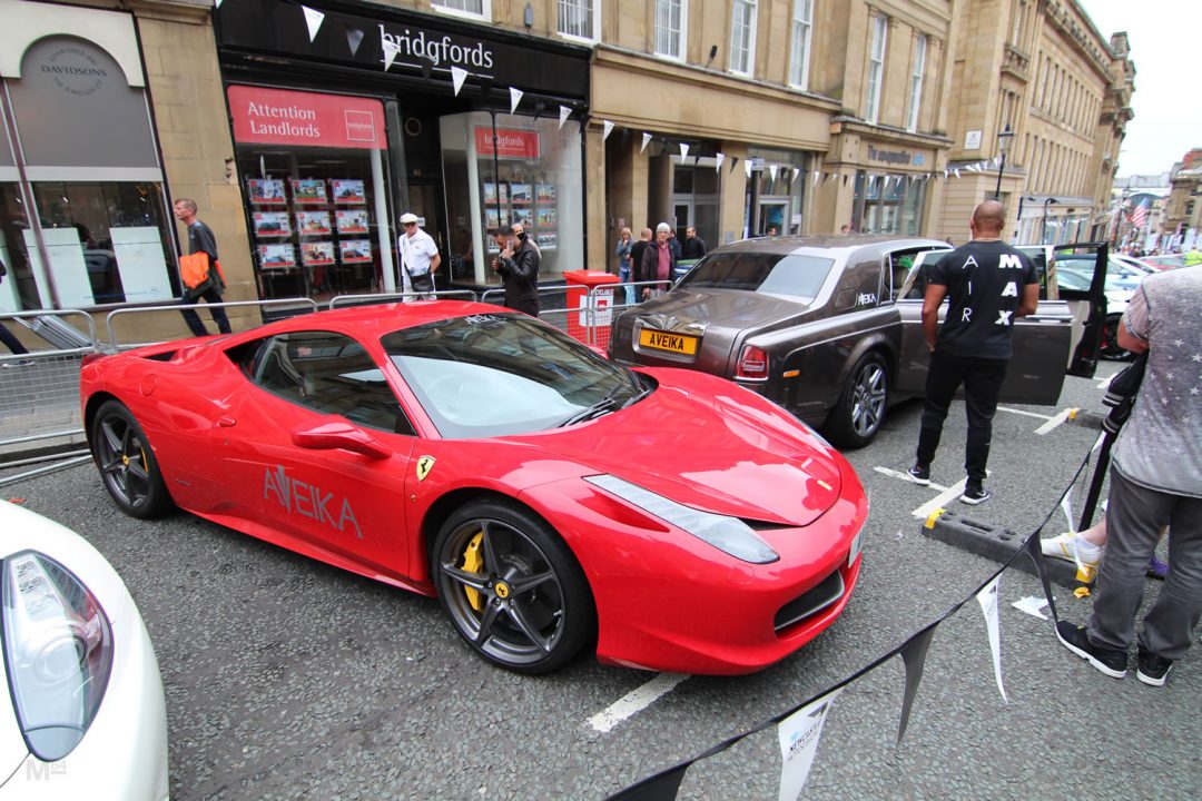 ne1-motor-show-2016-ferrari-red
