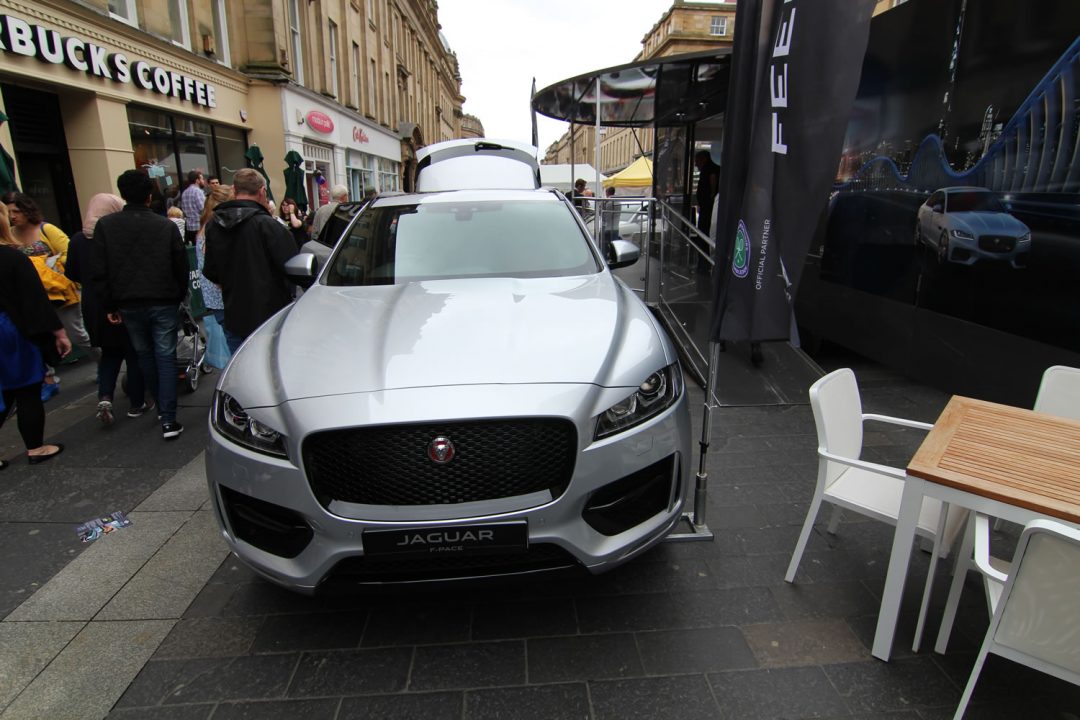 ne1-motor-show-2016-jaguar-fpace