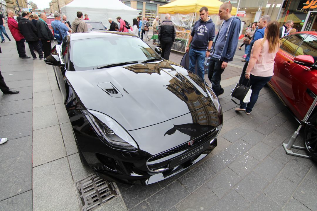 ne1-motor-show-2016-jaguar-ftype