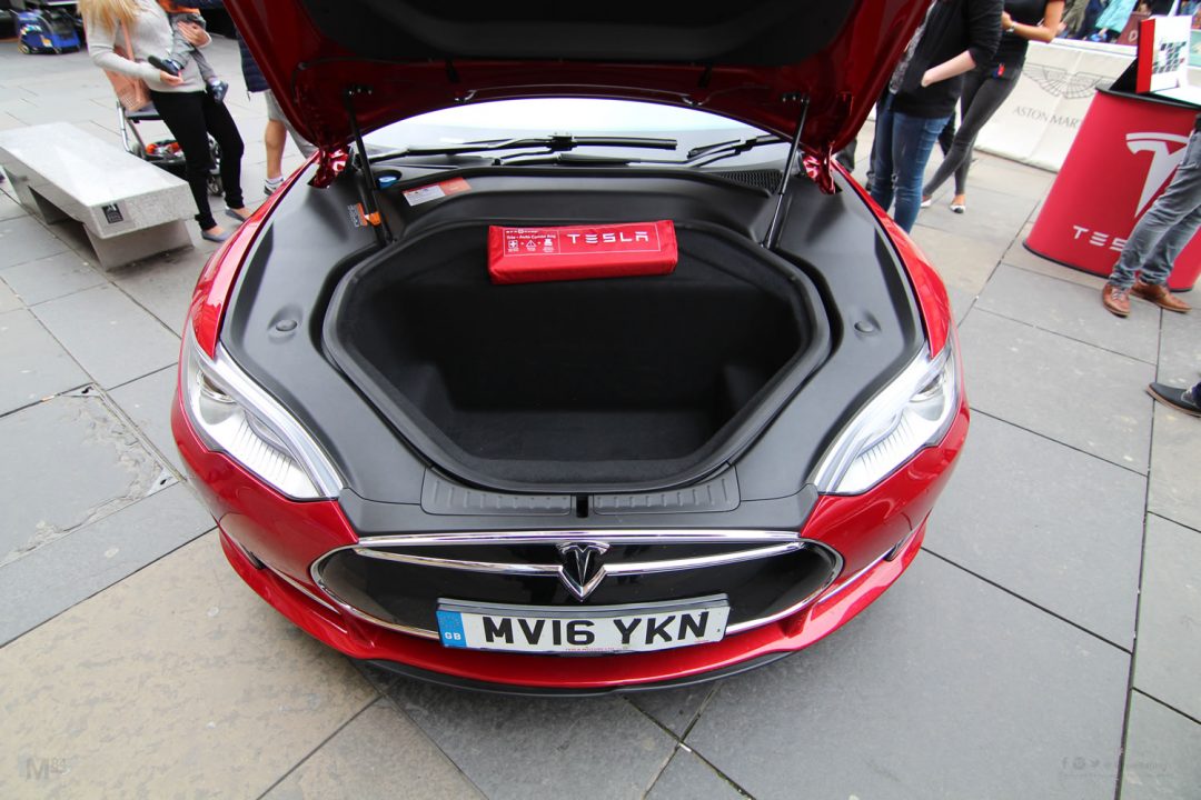 ne1-motor-show-2016-tesla