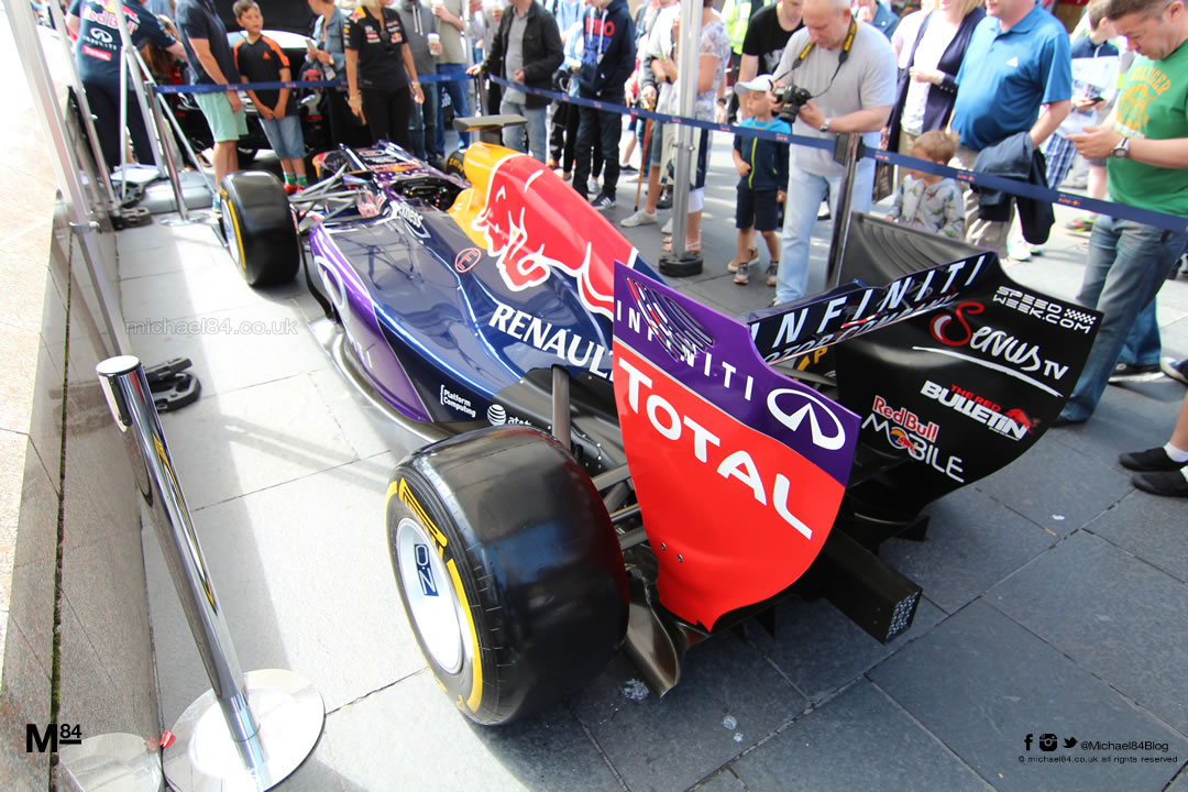 ne1-motor-show-f1-redbull-2