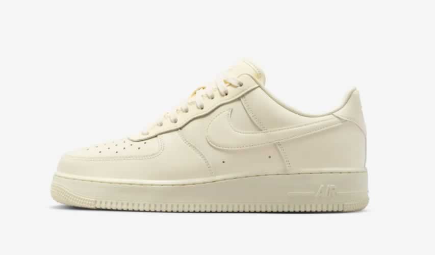 Nike Air Force 1 07 Coconut Milk