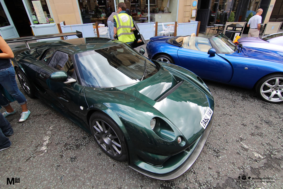 racing-cars-aston-martin-2