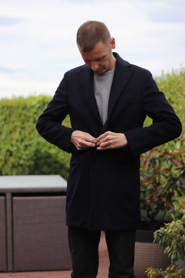 Smart Casual Outerwear - Wearing my Massimo Dutti Overcoat with a plain grey sweatshirt and dark chinos