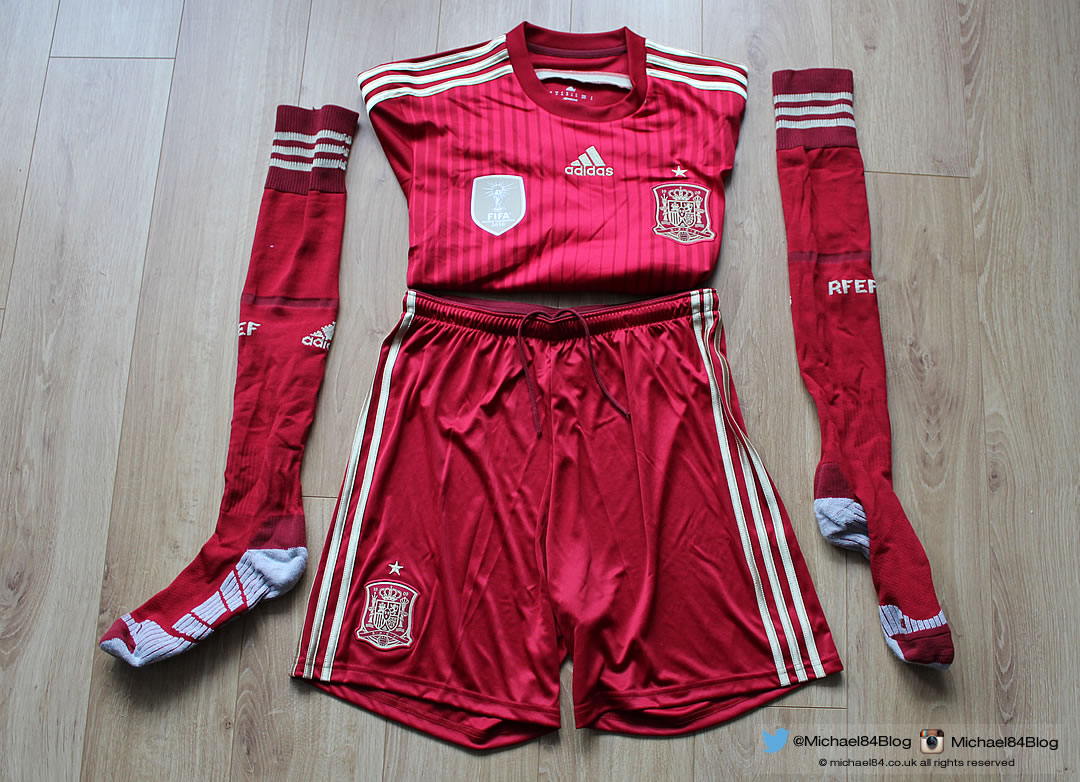 spain-2014-home-kit-full