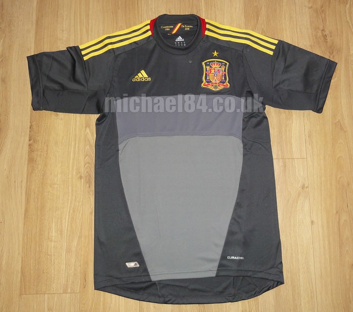 spain2012-gkshirt-away-1