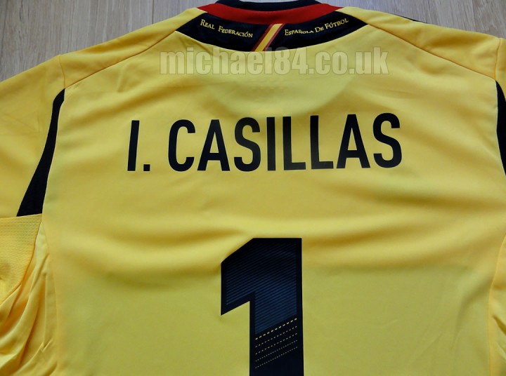 spain2012-gkshirt-backcloseup