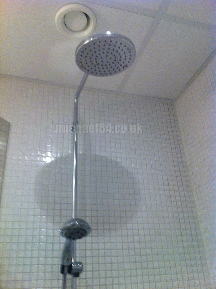 sthlm-room-shower